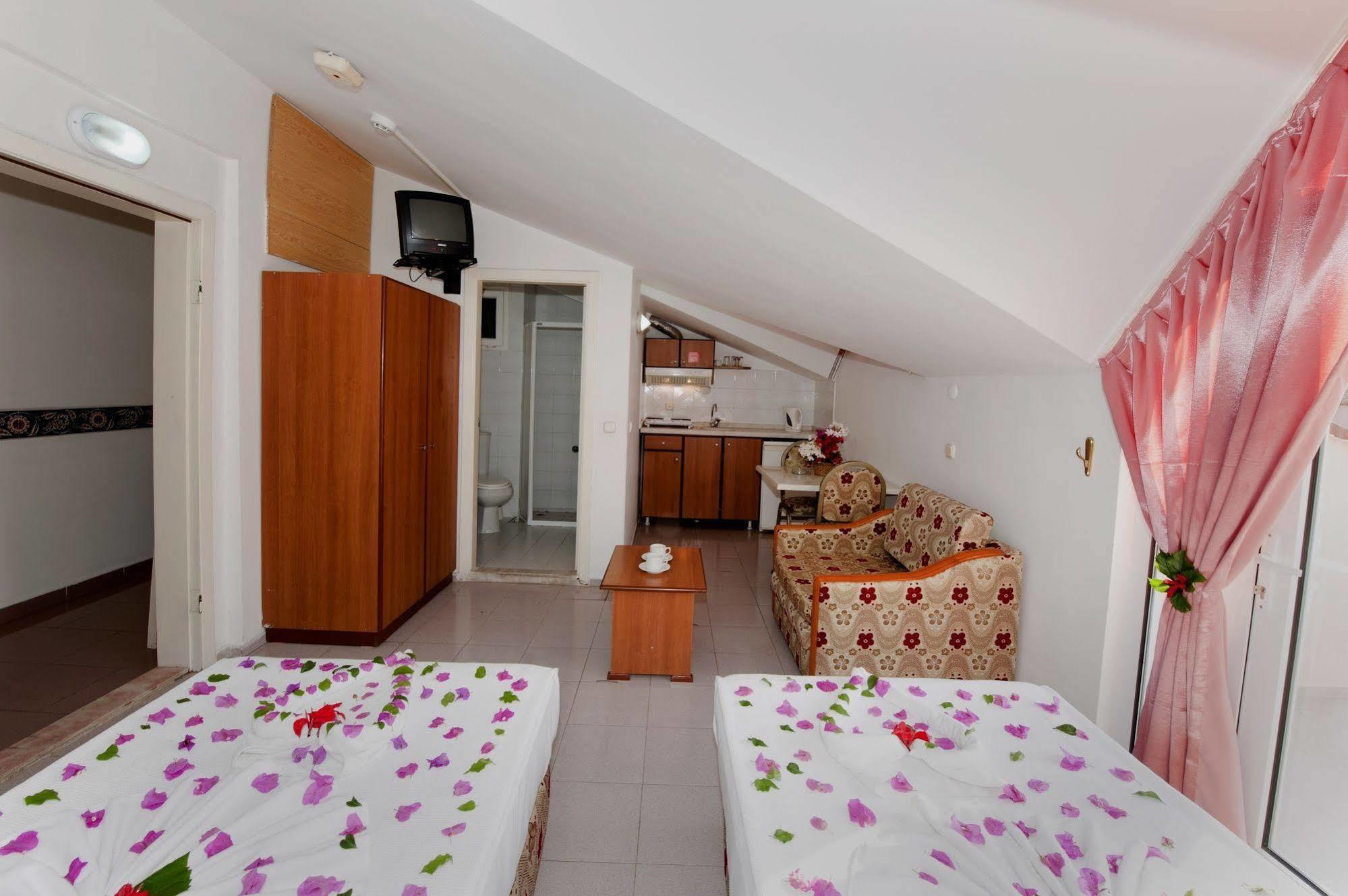 Rosy Apart Marmaris Bagian luar foto